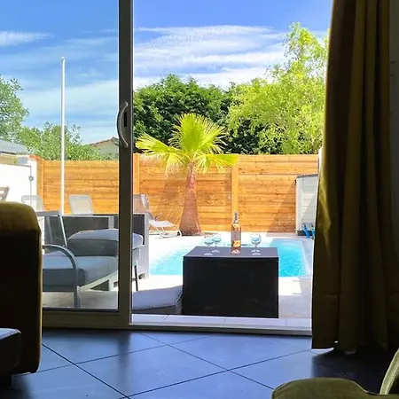 Loft Piscine Chauffee Privee 12p Lescottagesdutarn *