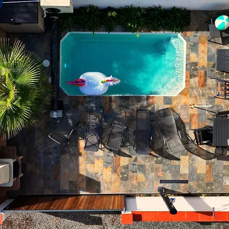 Le Loft Nature Bien-etre Piscine Chauffee Privee Du Tarn Entre Toulouse Et Albi & Les Du Tarn Ferienhaus *